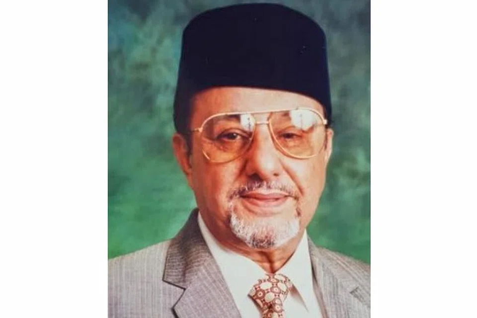 DIKENALI DAN DIHORMATI: Almarhum Syed Abdullah Haroon Aljunied turut menghulurkan pelbagai sumbangan agama kepada masyarakat dan antaranya termasuk sebagai anggota Jawatankuasa Fatwa dari 1984 hingga 1995. - Foto MUIS