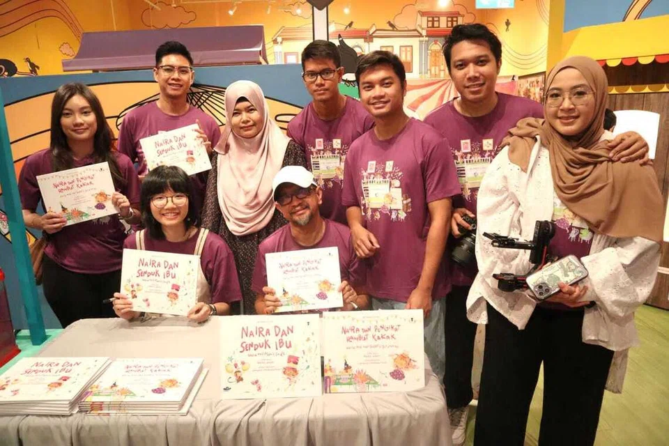 Siri Naira Comel, Rhaimie Wahap