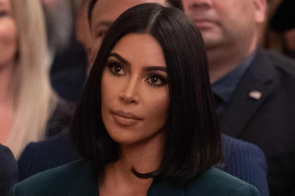 KIM KARDASHIAN