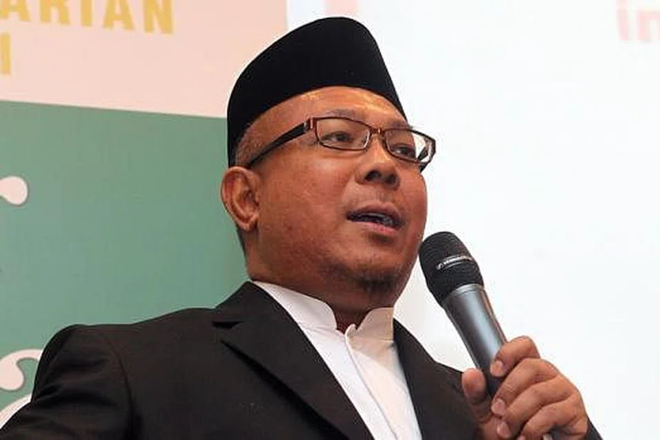 USTAZ HARON HASSAN AKHTAR