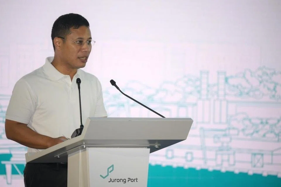 Encik Desmond Lee berkata pihak berkuasa merancang membina lebih banyak taman pembinaan bersepadu di seluruh Singapura, termasuk di Pulau Punggol Barat.