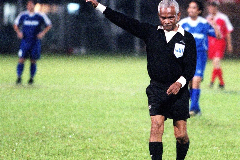 Mendiang George Suppiah merupakan pengadil Piala Dunia pertama dari Singapura.