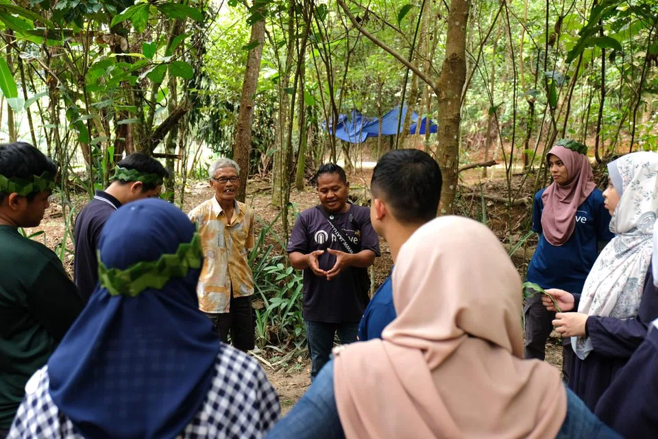 Pegawai Pembangunan Belia mengikuti bengkel mempelajari proses di sebalik kerja kemanusiaan di Kuala Lumpur, Malaysia, tahun lalu.