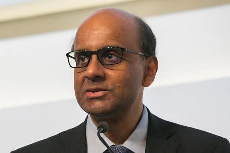 ENCIK THARMAN SHANMUGARATNAM: Menggariskan usaha yang bakal dilakukan oleh MAS bagi menghadapi cabaran masa depan. - Foto fail