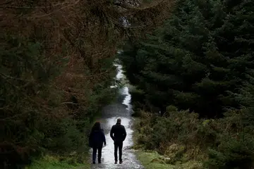 Tetap berjalan biarpun dalam keadaan gelap dan dingin.