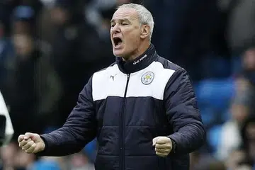 TIDAK GENTAR: Tiada tekanan dirasakan oleh pasukannya, kata pengurus Leicester City, Claudio Ranieri, yang begitu yakin bahawa tekanan ada pada pasukan lain. - Foto REUTERS