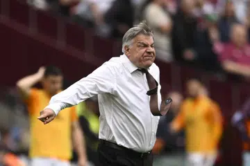 HADAPI MISI HAMPIR MUSTAHIL: Pengurus Leeds, Sam Allardyce berkata meskipun keadaan yang berdepan mereka adalah mencabar, namun seluruh kelab harus terus bersikap yakin.