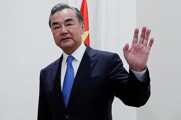 DIJADUAL UMUM INISIATIF LINDUNGI DATA SEMALAM: Menteri Luar China Wang Yi dijadual mengumumkan inisiatif semalam di satu seminar di Beijing mengenai tadbir urus digital sejagat. - Foto REUTERS