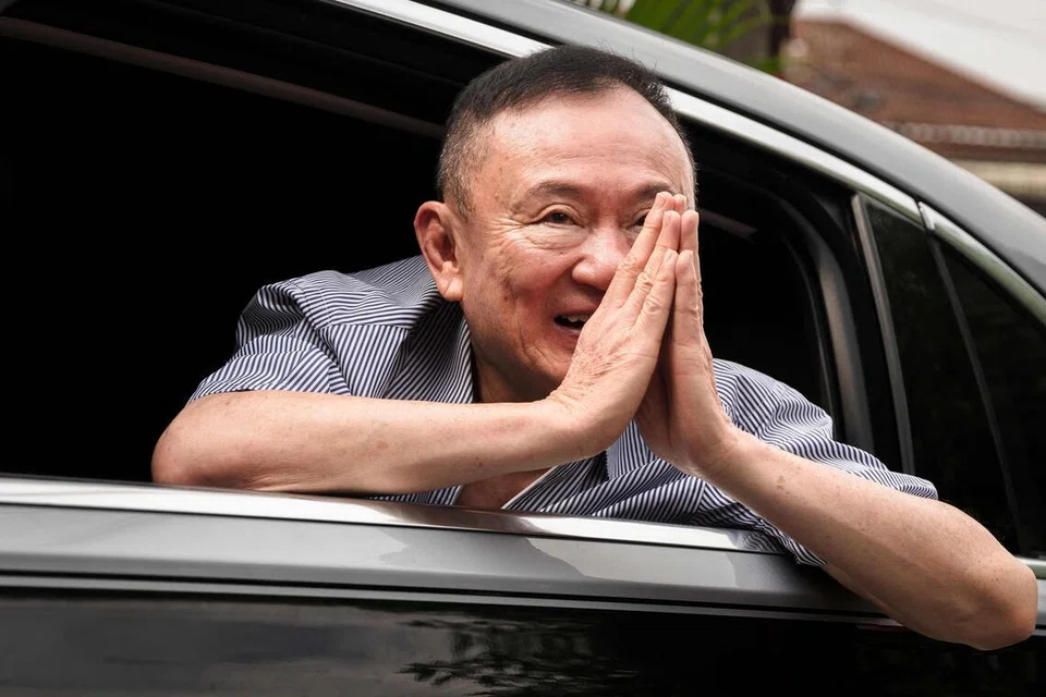 thaksin, pengampunan, diraja