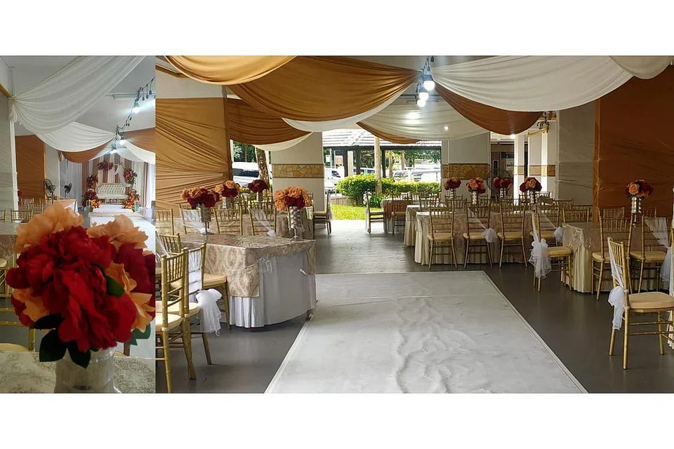 GAH DAN MENARIK: Ruang kolong blok 'hidup' semula setelah ia dihias cantik bagi majlis perkahwinan, dengan pelamin bagi raja dan permaisuri sehari. - Foto-foto TAWAKKAL WEDDING SERVICES