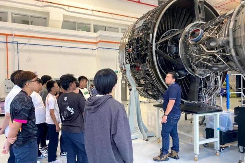 PELUANG BESAR: Encik Muhammad Rayyan Samsul Kamar, pelajar tahun keempat jurusan Kejuruteraan Mekanikal di Universiti Nasional Singapura (NUS), berpeluang melawat kemudahan Rolls-Royce Singapura pada Oktober 2025.