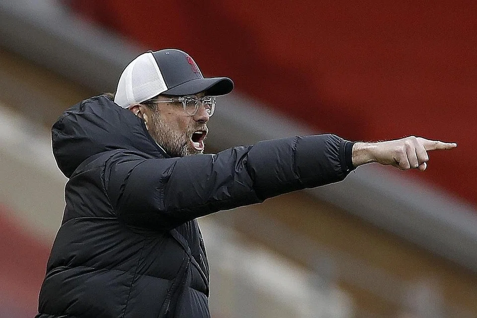 ADA KONTRAK: Jurgen Klopp berkata beliau tidak boleh dikaitkan dengan jawatan sebagai pengurus Jerman kerana beliau masih diikat kontrak dengan Liverpool. - Foto EPA-EFE