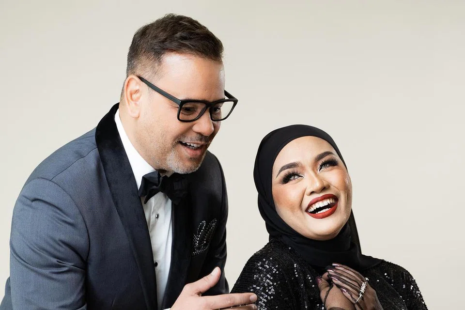 KEMBALI BERLAGU: Sean Ghazi dan Liza Hanim yang pernah berpadu suara dalam muzikal ‘P. Ramlee – The Musical… Hidup, Cinta dan Inspirasi’ kini gandingan serasi dalam ‘Konsert P. Ramlee – Signature A Minor 7’.