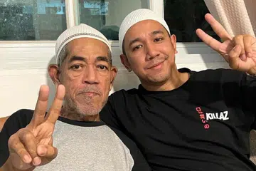 TINGGAL KENANGAN: Sufi Rashid (kanan) bersama bapanya, Allahyarham Rashid yang meninggal dunia pada petang Sabtu. - Foto INSTAGRAM SUFI RASHID