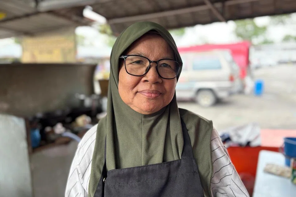 Peniaga apam balik, Cik Asnita Muchtar, 63 tahun.