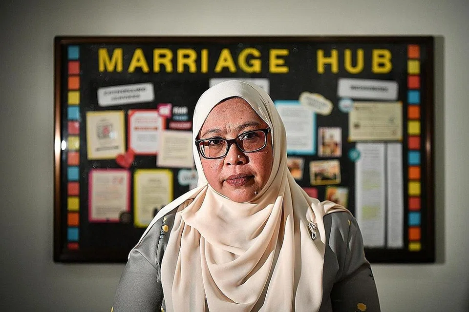 kONGSI KESAN PERCERAIAN TERHADAP ANAK-ANAK: Pengarah Pusat Hab Perkahwinan di AMP, Cik Zaleha Ahmad, berkongsi kesan negatif pergaduhan antara ibu bapa terhadap anak-anak mereka dalam satu wawancara dengan akhbar ini. - Foto BM oleh LIM YAOHUI
