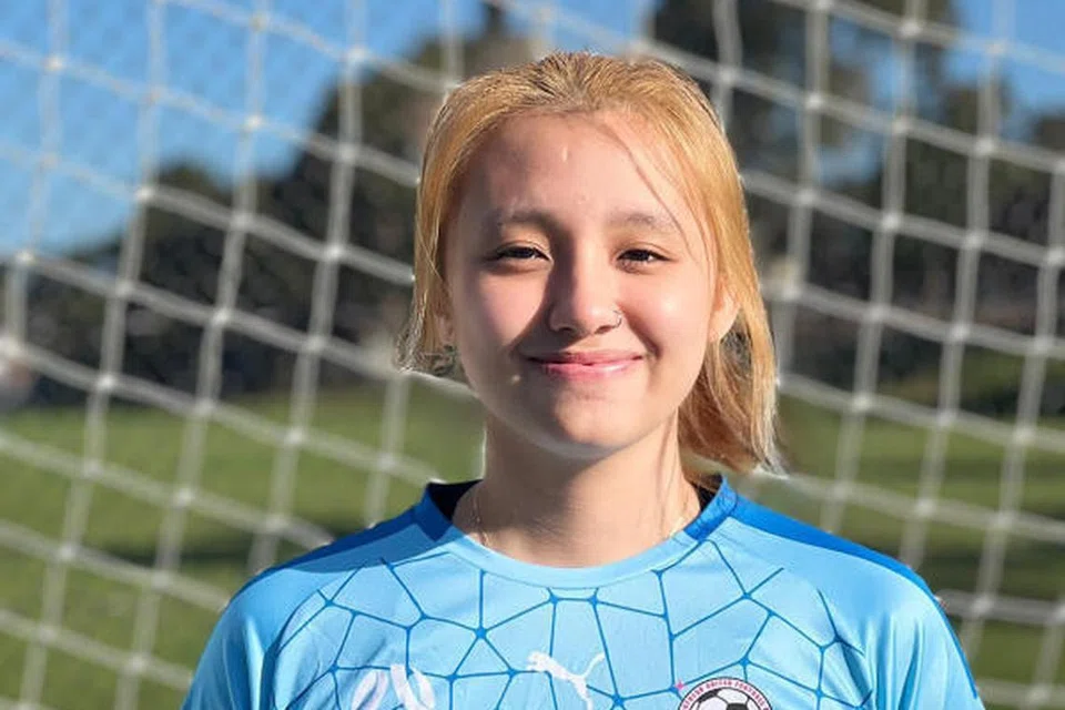 ‘SANGAT BAGUS’: Hazel Lim menarik perhatian jurulatih Southern United, Brian Roberts, yang berkata penjaga gol itu bermain  dengan “sangat bagus” semasa beberapa perlawanan latihan kelab itu. 