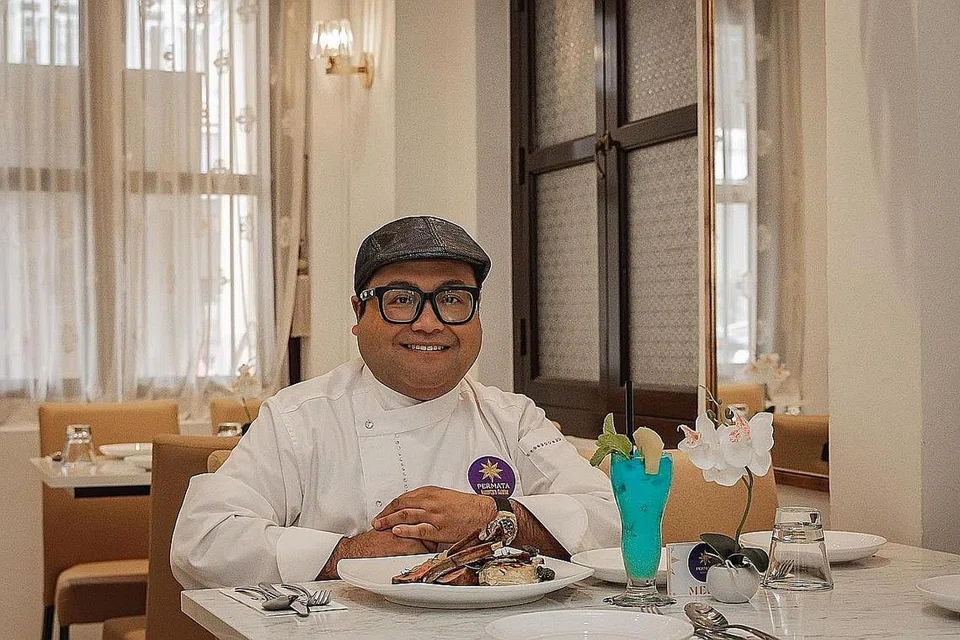 CEF MEL: Mahu menyerlahkan keunikan hidangan Melayu dan menyajikan makanan-makanan Nusantara dengan cara yang lebih sofistikated, bukan saja dari segi keenakan rasanya, malah unsur kreatifnya, katanya. Foto BH oleh NUR DIYANA TAHA