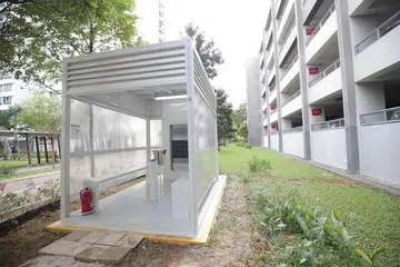 Kabin merokok yang dilancarkan pada Rabu (30 Jun) terletak di Clementi Avenue 4.