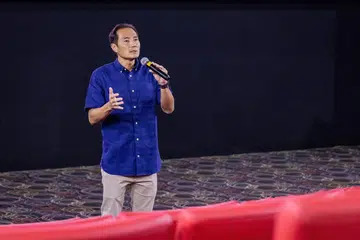 Menteri Negara Kanan (Penerangan dan Pembangunan Digital merangkap Pembangunan Negara), Encik Tan Kiat How, menekankan tentang kepentingan terjemahan dalam melangkaui hambatan bahasa dan membenarkan kita berhubung dengan budaya berbeza.