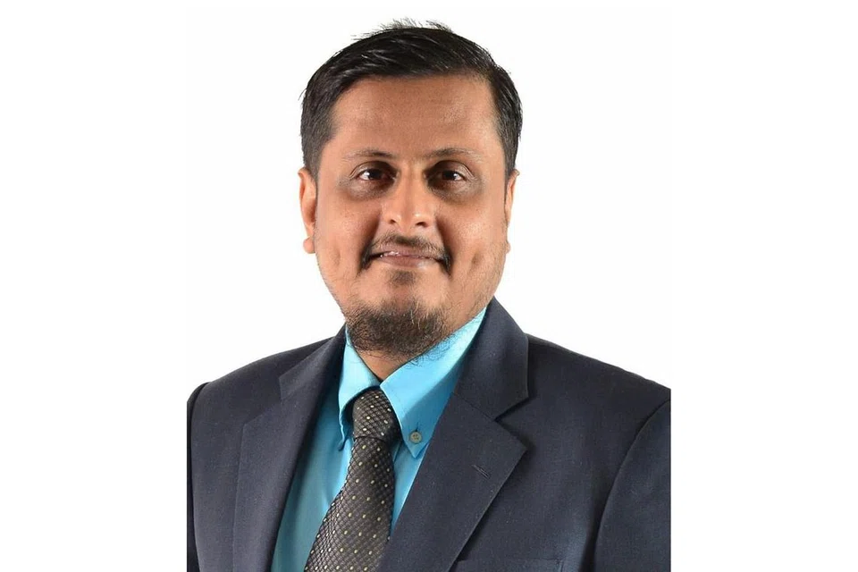 Dr Mustafa Izzuddin.