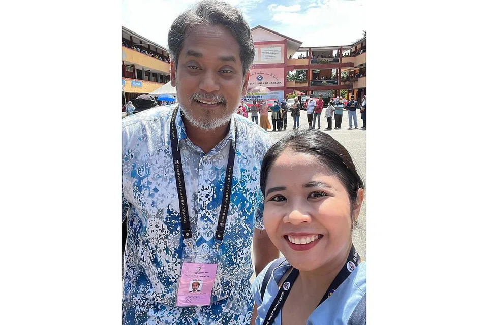 KORESPONDEN BH ERVINA bersama Khairy Jamaluddin (KJ). - Foto ihsan ERVINA MOHD JAMIL