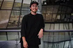UBAH STEREOTAIP: Melalui dokumentari 'Voices of Youth' tentang band 'hardcore punk' Spiral, Encik Muhammad Harris Saifudin papar semangat positif band ini apabila dilanda badai pandemik Covid-19, jauh daripada imej muzik ganas dan kasar yang 'melekat' pada band 'hardcore punk'. - Foto BH oleh KHALID BABA
