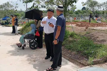 SDA,  Desmond Lim, pusara