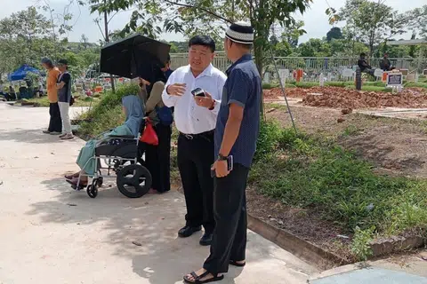 SDA,  Desmond Lim, pusara