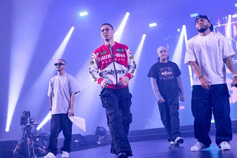 K-Clique merupakan antara barisan artis yang menjayakan pesta muzik, ‘Cloud 9’, anjuran Mediacorp, di Arena @ Expo, Singapore Expo, pada 9 Mei. Anggota K-Clique dalam gambar ialah (dari kiri) NastyNas, MK, KDeaf dan SoMean.