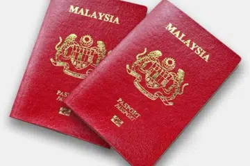 Pasport Malaysia menduduki tempat ke-12 dalam indeks pasport global terkini, menurun satu tempat berbanding kedudukan ke-11 pada 2023.