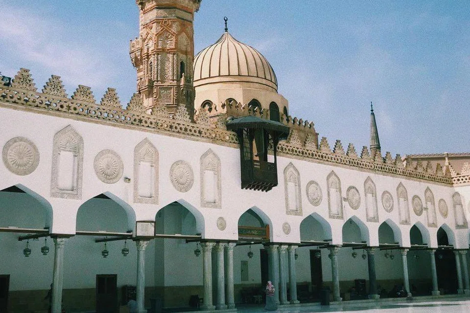 Masjid Al-Azhar di Mesir.