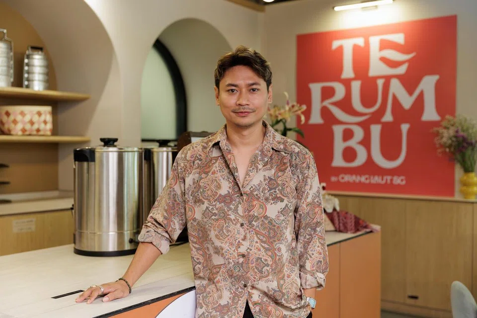 Pengasas Orang Laut SG, Encik Firdaus Sani, berharap restoran sementara Terumbu di Clarke Quay Central dapat menjadi jambatan untuk memperkenalkan sejarah, budaya dan warisan masakan masyarakat Orang Laut serta Orang Pulau kepada masyarakat Singapura.