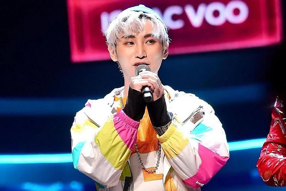 ISAAC VOO: Di sebalik popularitinya, beliau dilihat kurang stamina dan masih tidak bermaya vokalnya untuk teruskan perjuangan dalam 'Big Stage 5'. - Foto-foto ASTRO