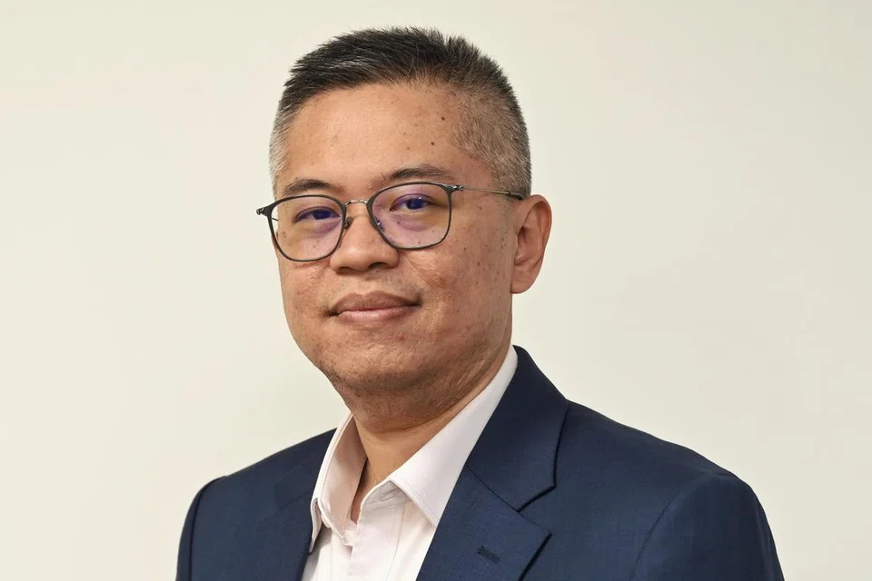 DR NORSHAHRIL SAAT