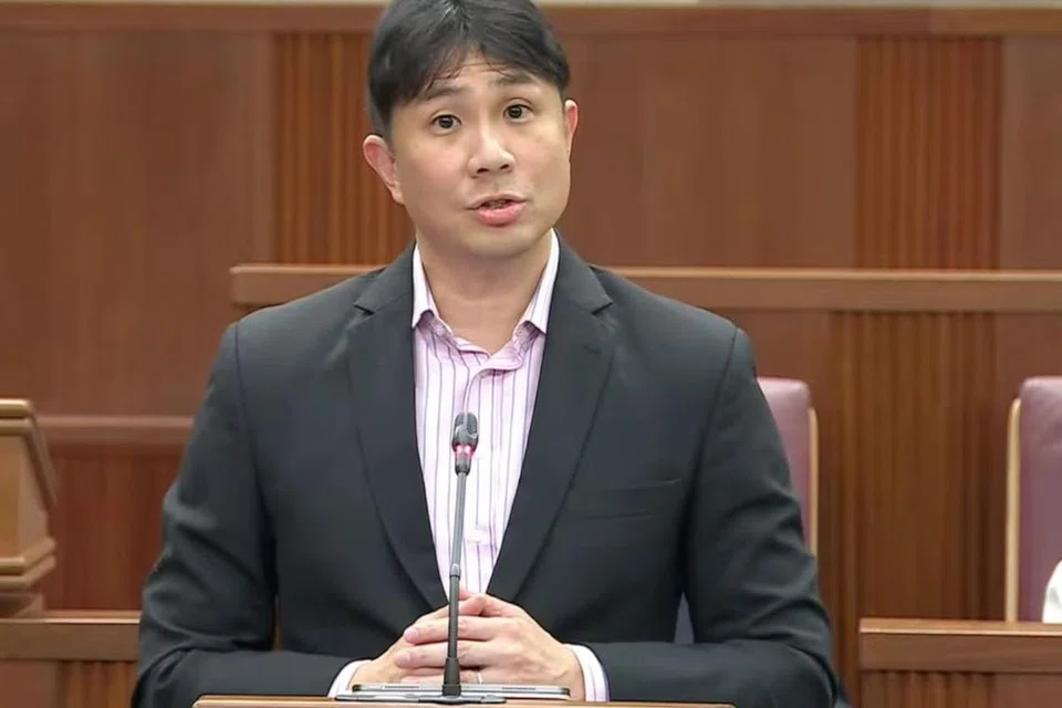 Anggota Parlimen (AP) pembangkang, Profesor Madya Jamus Lim (GRC Sengkang).