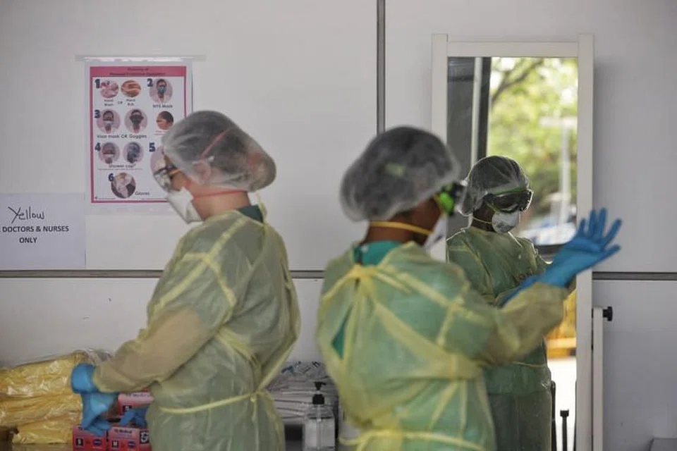 Golongan pekerja asing yang tinggal di dormitori tetap membentuk majoriti kes jangkitan baru. 