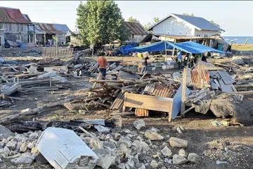 Indonesia, gempa, Nusa Tenggara Timur, dana mangsa gempa 