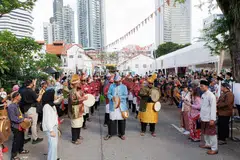 sajak, Tingkah Singgahsana, DandyarAmri