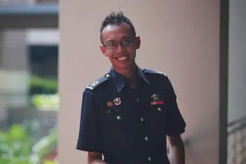 MUDAHKAN TUGAS JURULATIH: Pegawai Waran Dua Nasiruddin Ghaffor, hasilkan video pembelajaran tentang peranan pegawai semasa mengendalikan kebakaran dengan menggunakan watak mainan Lego.
