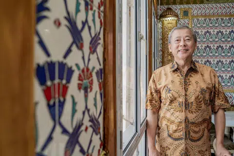 Encik George Goh Ching Wah melakukan persiapan untuk bertanding dalam Pilihan Raya Presiden.
