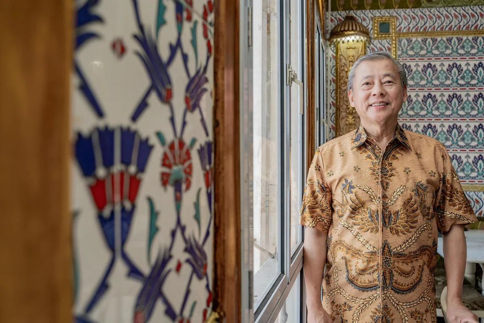 Encik George Goh Ching Wah melakukan persiapan untuk bertanding dalam Pilihan Raya Presiden.