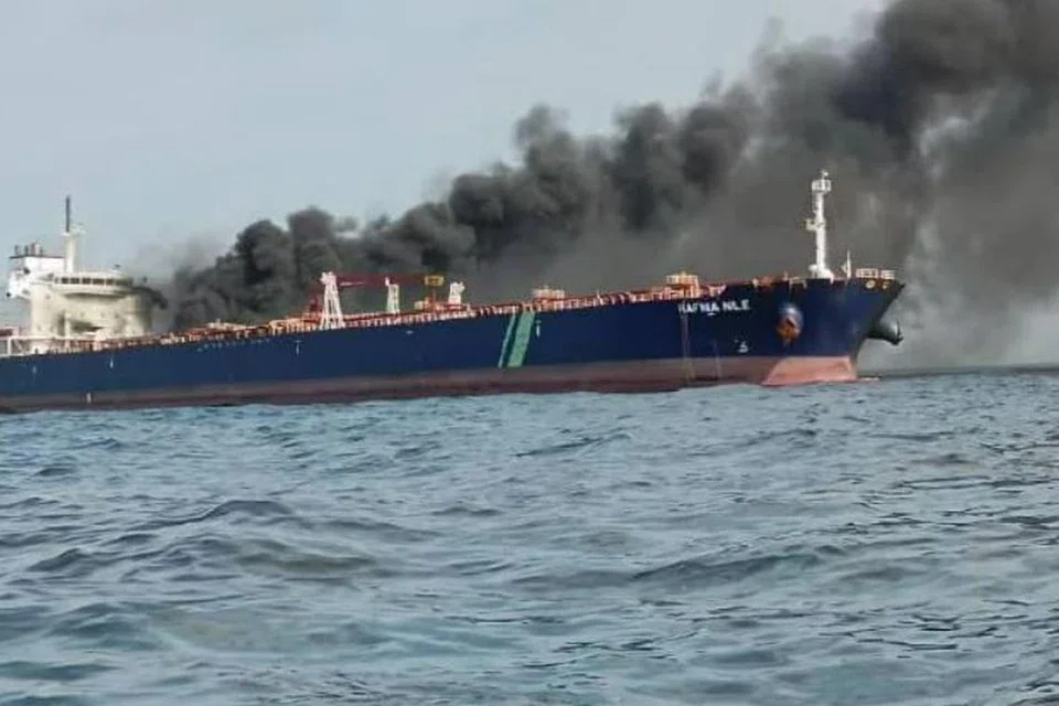 Kapal terbakar di perairan timur Johor antara insiden kemalangan yang direkodkan Jabatan Laut Wilayah Selatan Malaysia. 