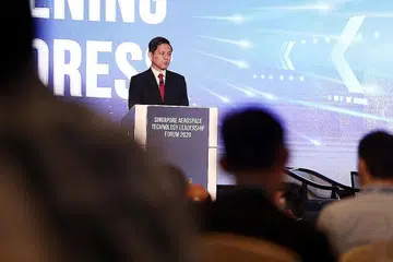 MEMENUHI KEPERLUAN PASARAN JAGAT: Menurut Menteri Perdagangan dan Perusahaan, Encik Chan Chun Sing, Singapura dalam kedudukan baik untuk mengambil peluang daripada permintaan yang meningkat untuk perjalanan udara dalam kalangan golongan kelas pertengahan Asia yang semakin bertambah. - Foto CMG