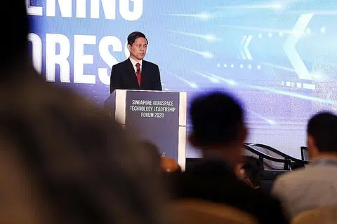 MEMENUHI KEPERLUAN PASARAN JAGAT: Menurut Menteri Perdagangan dan Perusahaan, Encik Chan Chun Sing, Singapura dalam kedudukan baik untuk mengambil peluang daripada permintaan yang meningkat untuk perjalanan udara dalam kalangan golongan kelas pertengahan Asia yang semakin bertambah. - Foto CMG