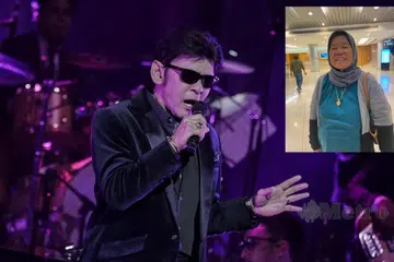 BELANJA TIKET KONSERT: Warga emas dari Kuala Terengganu, Cik Rohani Abdullah, 69 tahun, menerima undangan khas Datuk Jamal Abdillah setelah terserempak dengan penyanyi itu di kawasan Rehat & Rawat (R&R) Temerloh sebelum konsert itu.