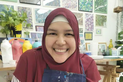 Asatizah di Our Little Ummah Learning Centre, Ustazah Nurulhuda Sulaimun.