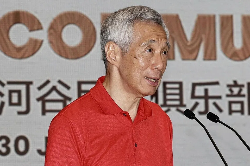 "Pada masa itu, Sengkang East berada di bawah PAP. Kemudian pada Pilihan Raya Umum 2020, ia pergi kepada pembangkang, GRC Sengkang. Tetapi pemerintah tetap komited untuk berkhidmat kepada penduduk di Sengkang ini. Jadi kerja pembangunan CC diteruskan, kerana keperluan penduduk kekal - keperluan untuk ruang masyarakat yang lebih besar, untuk rangkaian kemudahan dan program yang lebih luas.'' - Perdana Menteri, Encik Lee Hsien Loong.