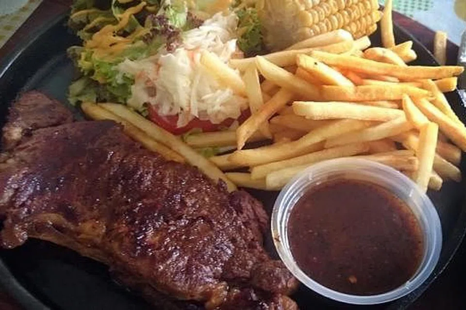 TANDA KURANG ZAT: Mengidamkan stik dikatakan menandakan keperluan tubuh bagi zat besi atau protein. - Foto fail