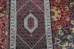 Banyak lagi pilihan permaidani di Tabriz Carpets yang bakal menyerikan Hari Raya tahun ini. 
